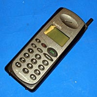 graphite Image: What my first phone looked like - what the image doesn't show is the credit card sized SIM card or the massive brick-sized battery.